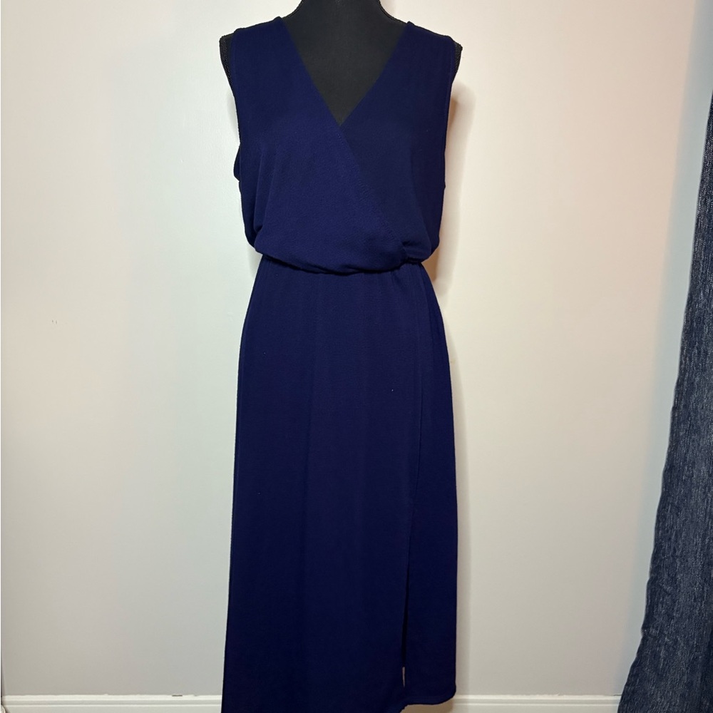 Elegant Navy Midi Dress